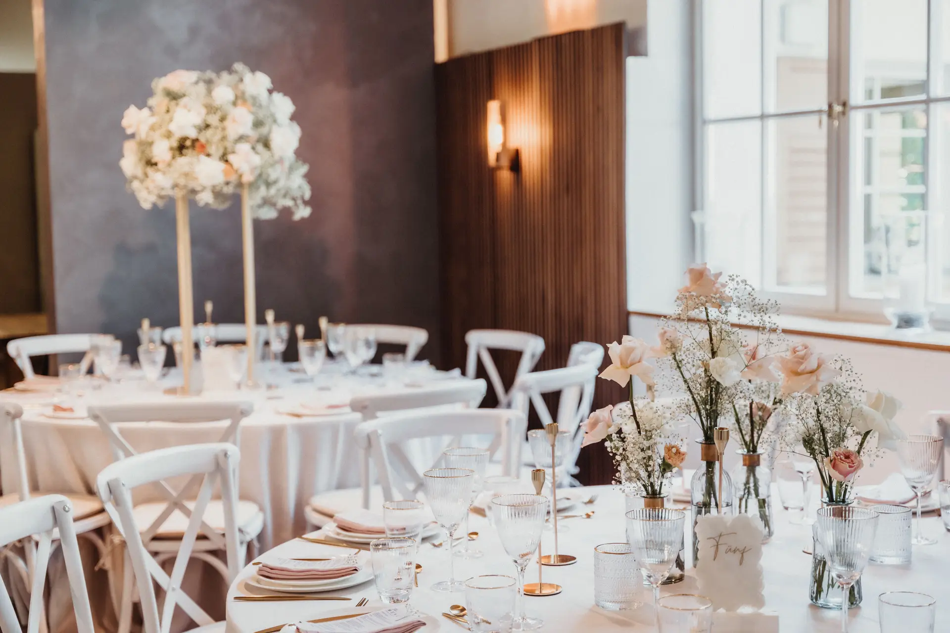Table styling and centerpieces