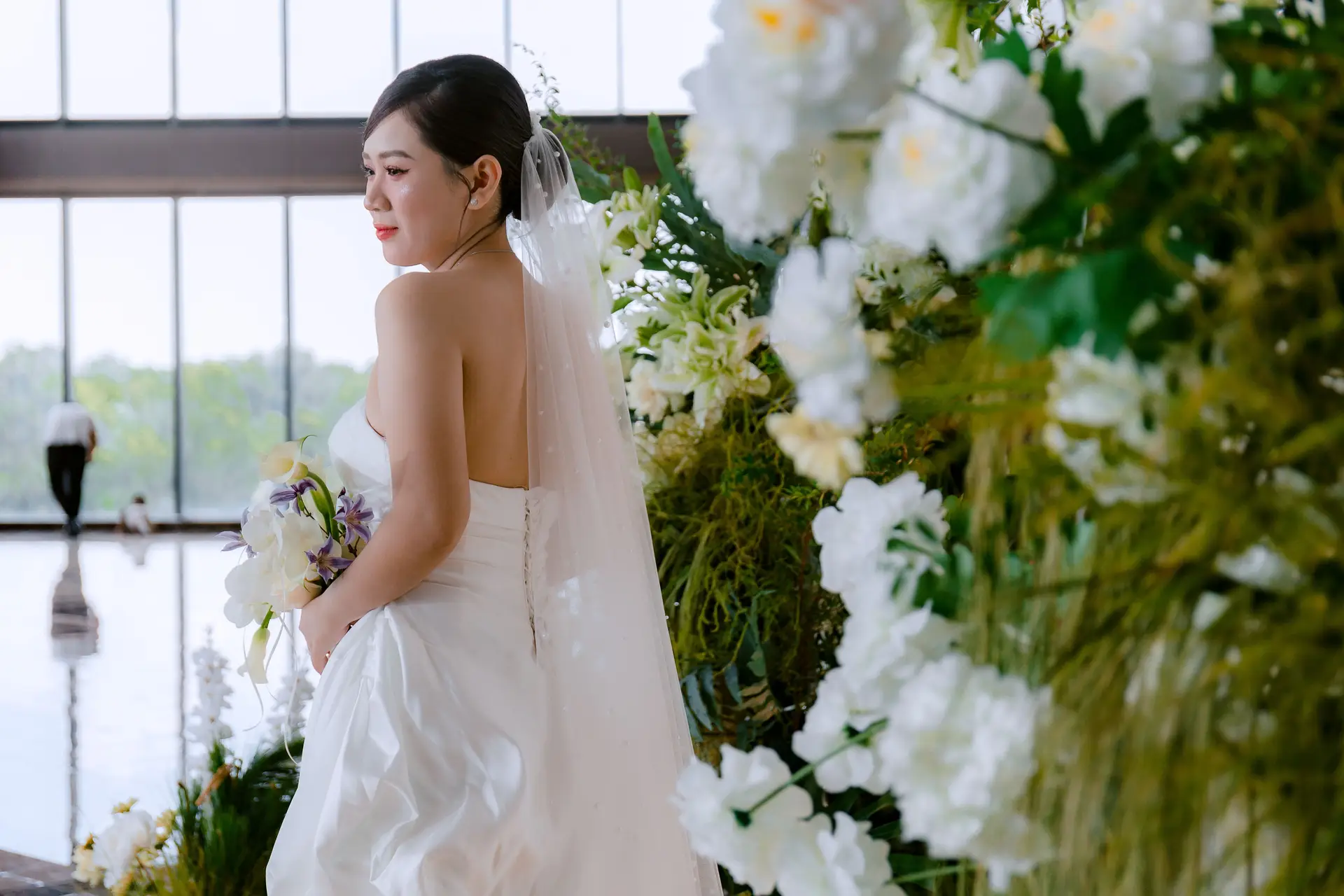 Modern white wedding floral styling